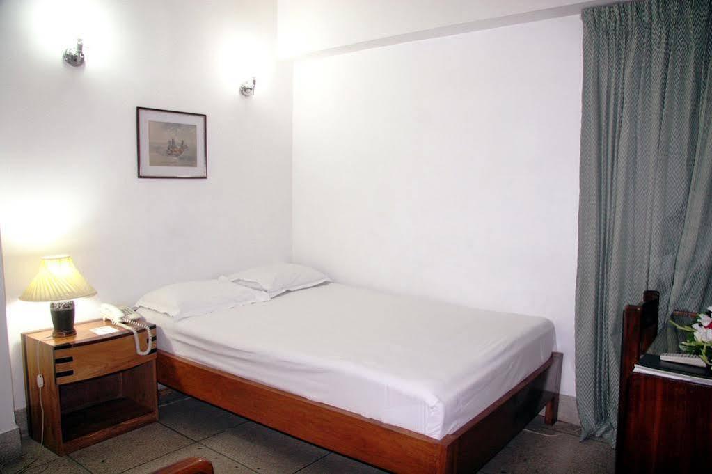 White House Hotel - City Center Dhaka Exterior photo
