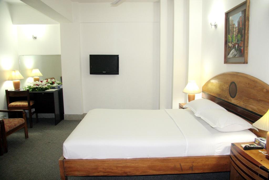 White House Hotel - City Center Dhaka Exterior photo
