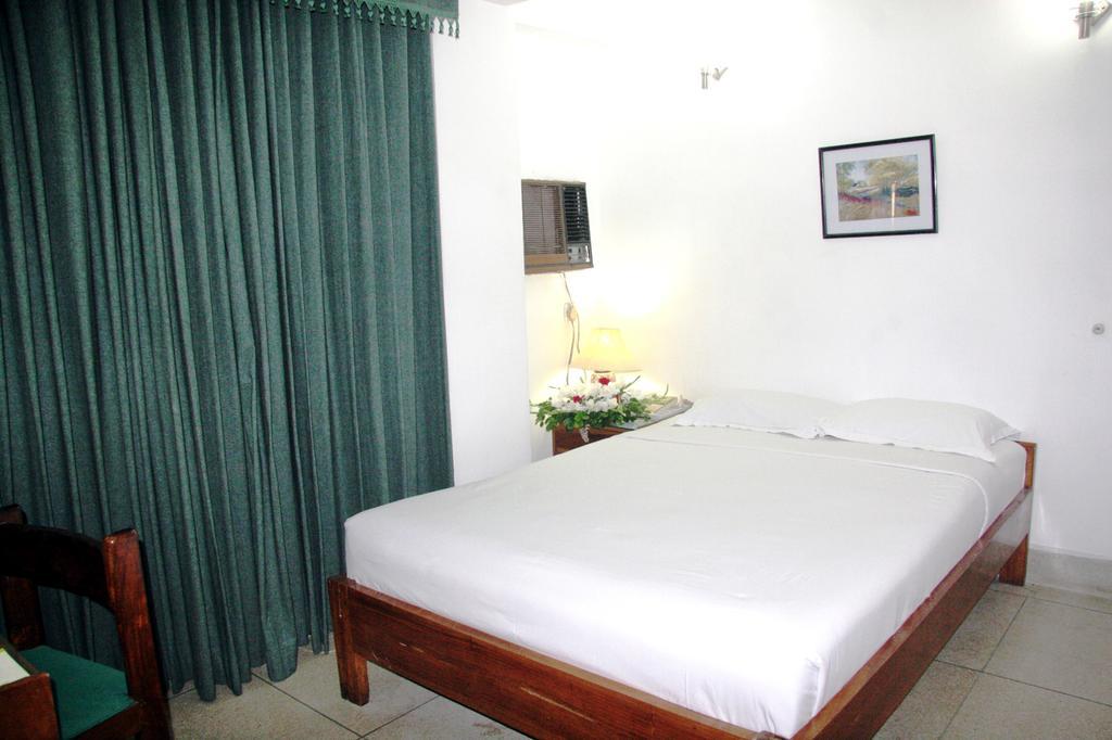 White House Hotel - City Center Dhaka Exterior photo