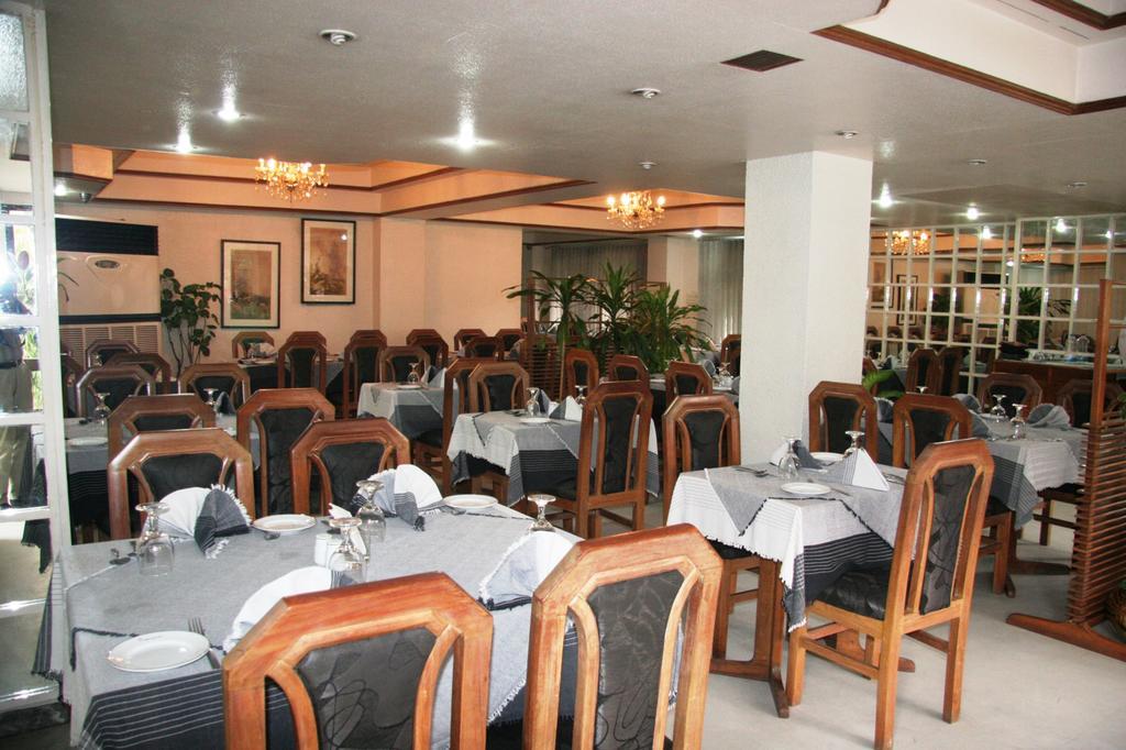 White House Hotel - City Center Dhaka Exterior photo