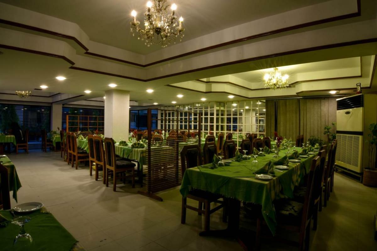White House Hotel - City Center Dhaka Exterior photo